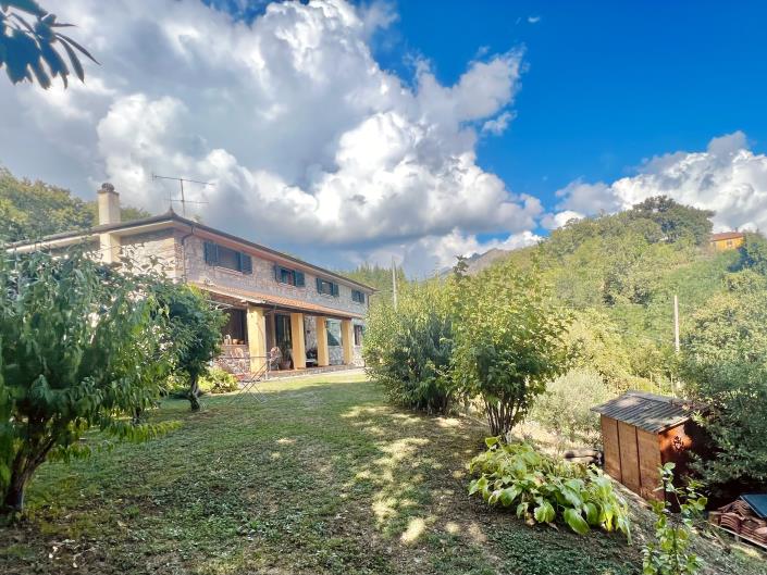 Image No.23-Maison de campagne de 3 chambres à vendre à Bagni di Lucca