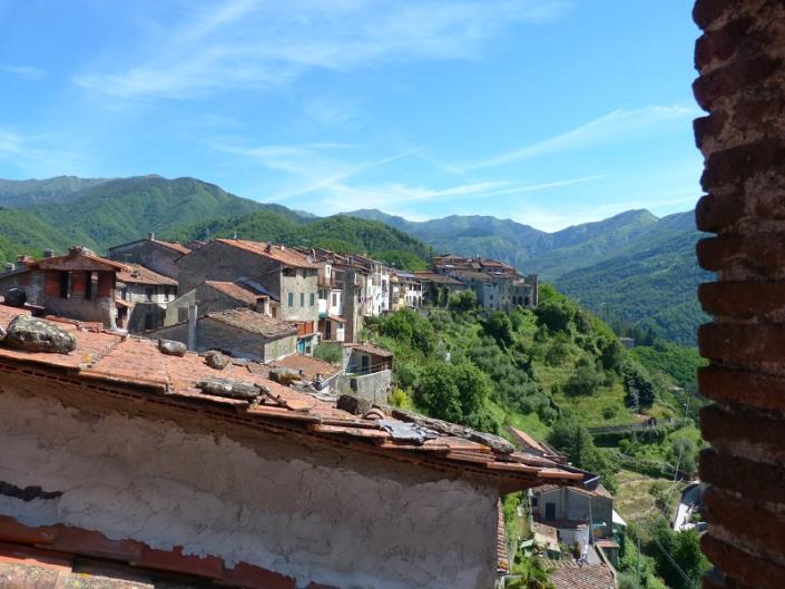 Image No.12-4 Bed Village House for sale