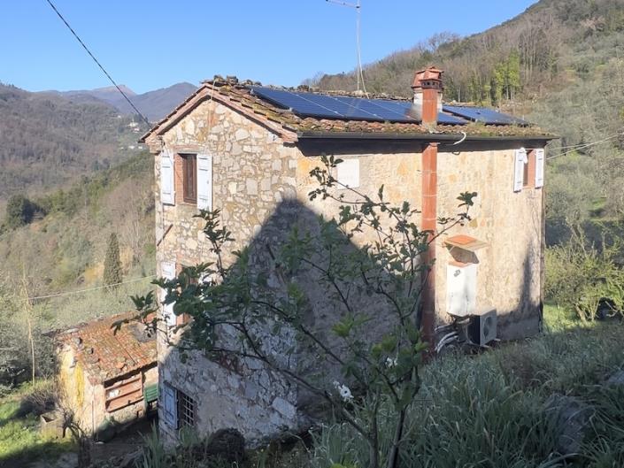 Image No.3-Maison de campagne de 3 chambres à vendre à Borgo a Mozzano