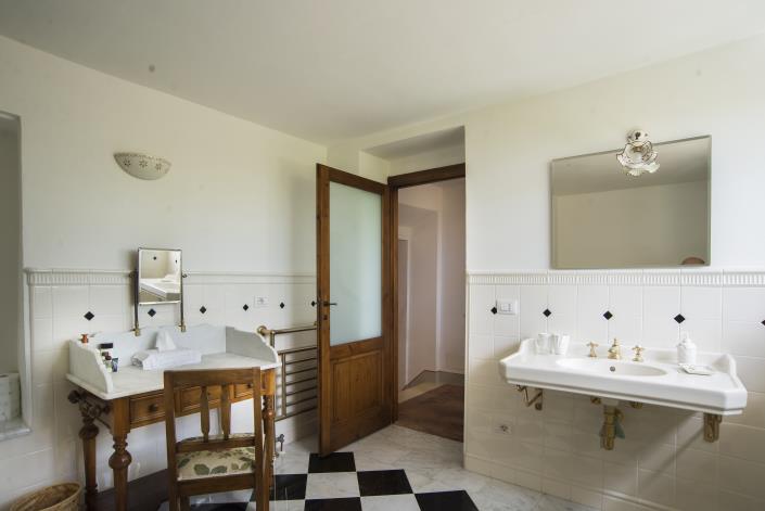 Image No.12-Villa de 5 chambres à vendre à Montecatini Terme