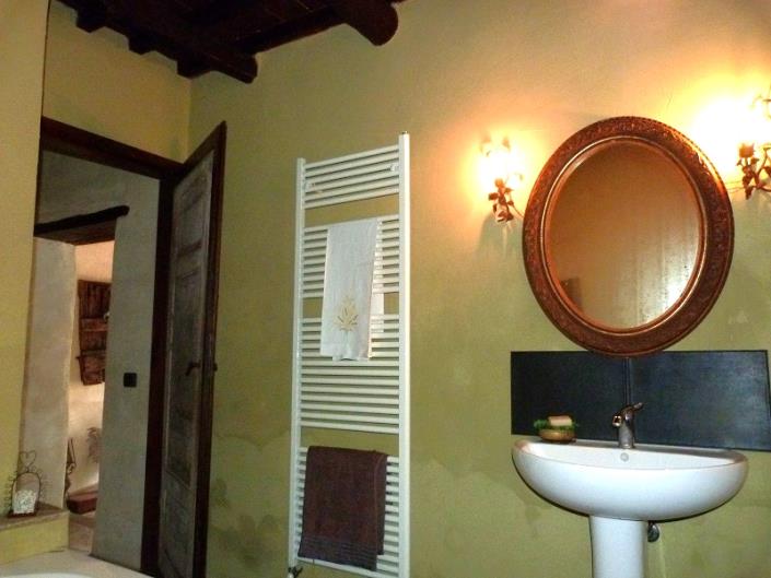 Image No.21-Maison de campagne de 3 chambres à vendre à Bagni di Lucca