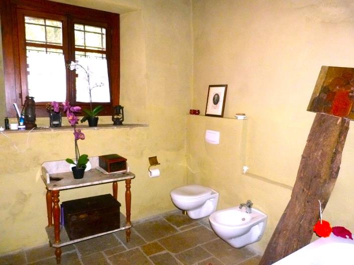 Image No.4-Maison de campagne de 3 chambres à vendre à Bagni di Lucca