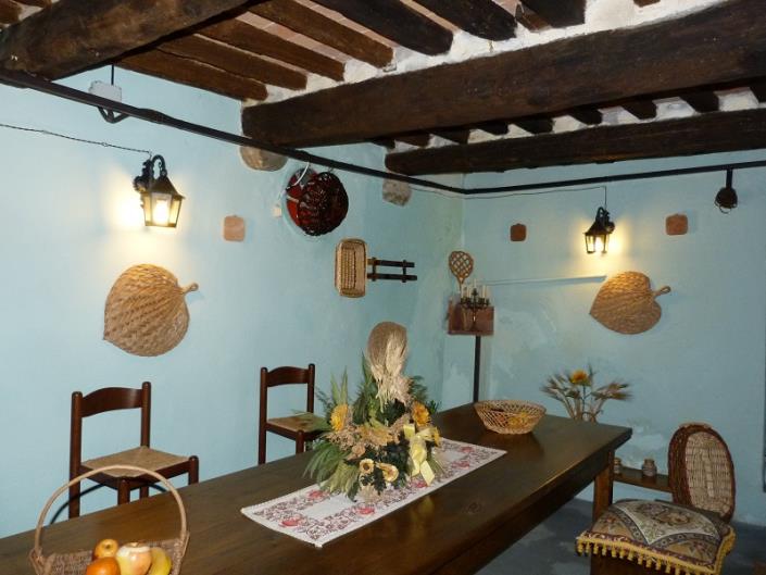 Image No.19-2 Bed Townhouse for sale