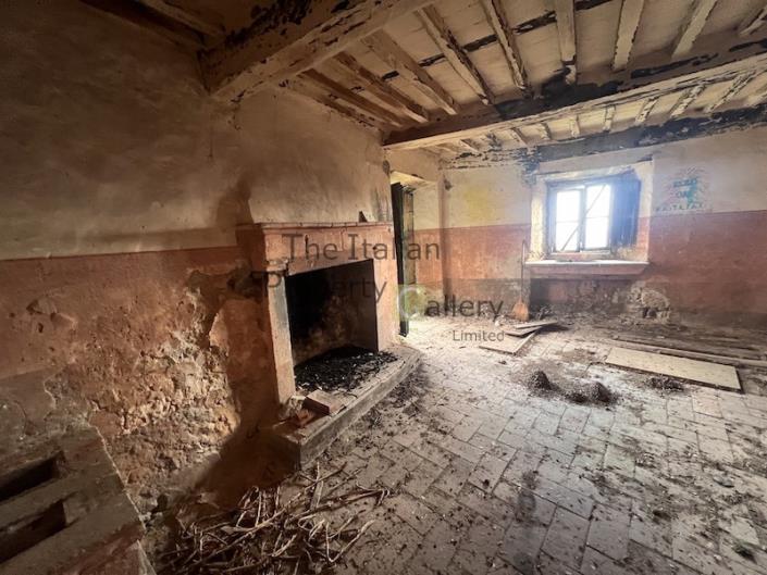 Image No.7-2 Bed House for sale