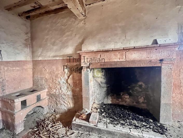 Image No.13-2 Bed House for sale