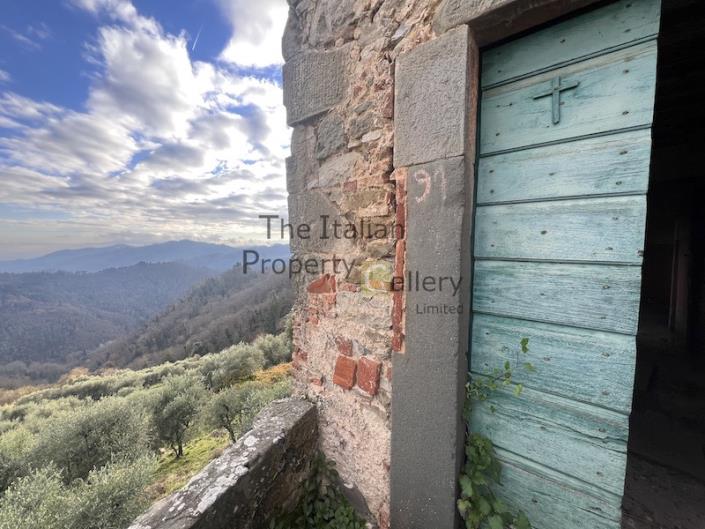 Image No.17-2 Bed House for sale