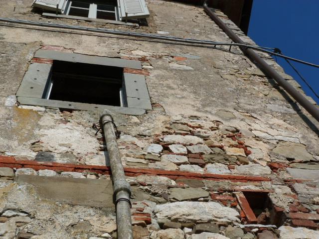 Image No.6-2 Bed Village House for sale