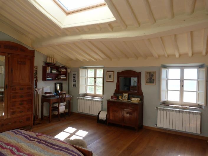 Image No.3-4 Bed Country House for sale