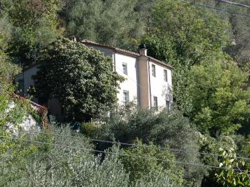 4 Bed Country House for sale