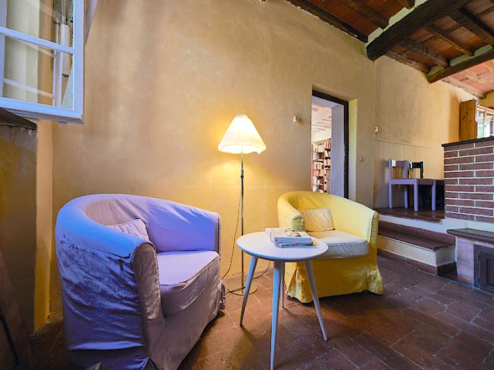 Image No.20-4 Bed Country House for sale