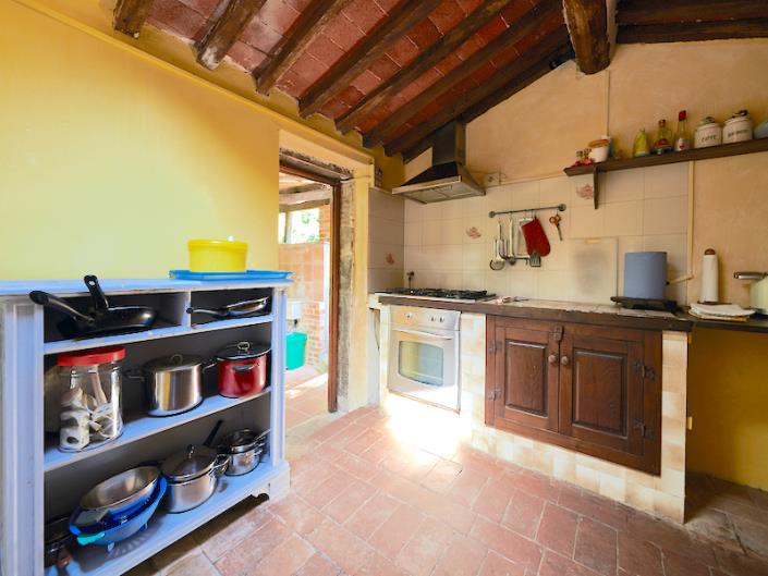 Image No.24-4 Bed Country House for sale