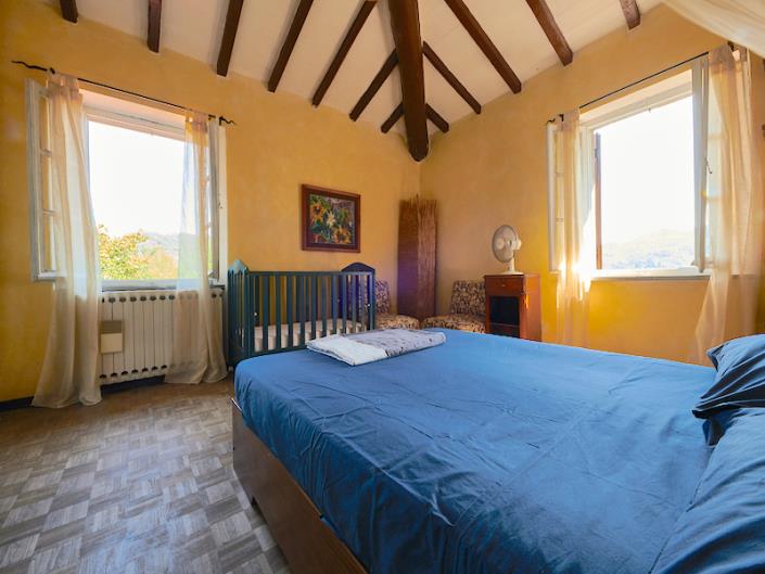 Image No.10-4 Bed Country House for sale