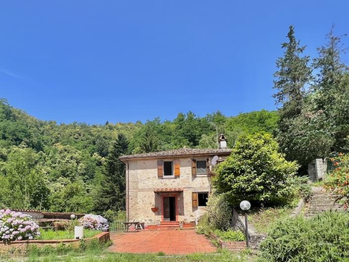 Image No.27-4 Bed Country House for sale