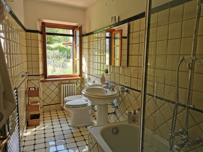 Image No.10-4 Bed Villa / Detached for sale