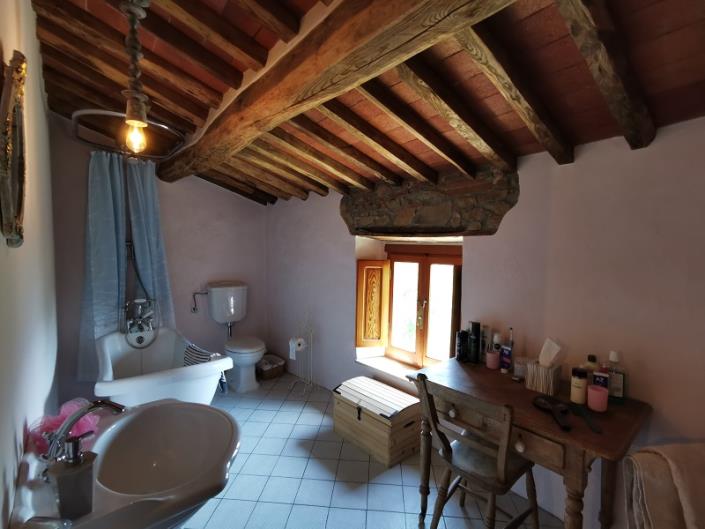 Image No.8-2 Bed Country House for sale