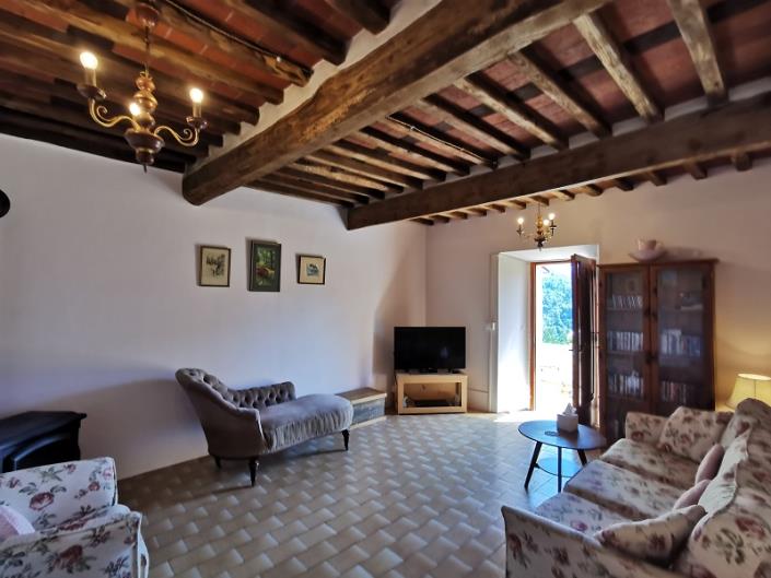 Image No.19-2 Bed Country House for sale