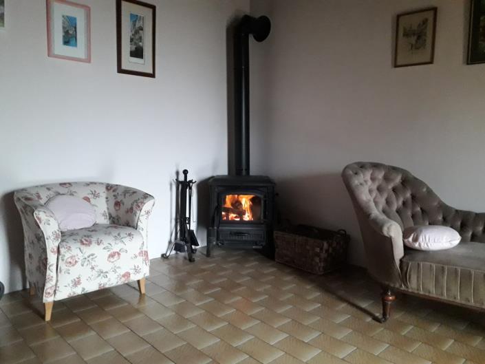 Image No.22-2 Bed Country House for sale