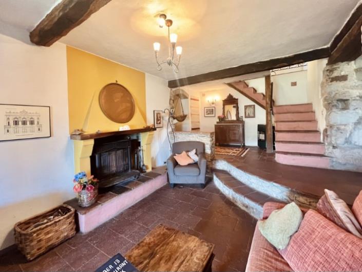 Image No.21-2 Bed Country House for sale