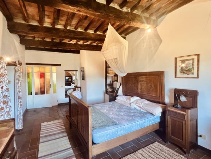 Image No.24-2 Bed Country House for sale