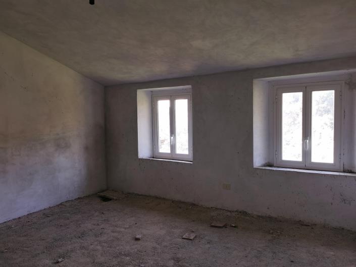 Image No.10-Ferme de 3 chambres à vendre à Lucca