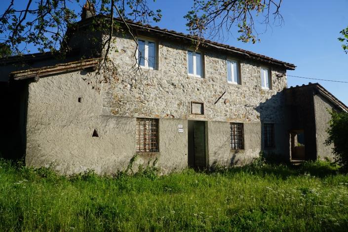 Image No.1-3 Bed Farmhouse for sale