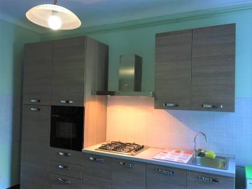 fitted-kitchen
