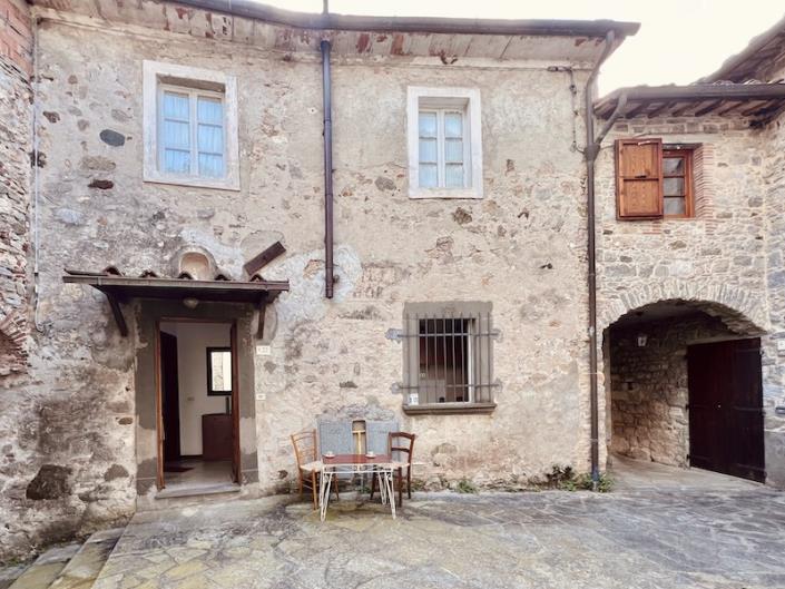 Image No.7-2 Bed Village House for sale