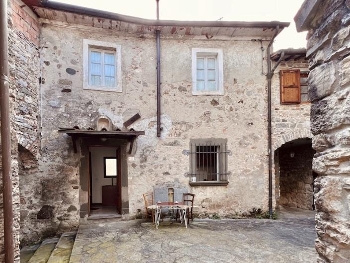 Image No.1-2 Bed Village House for sale