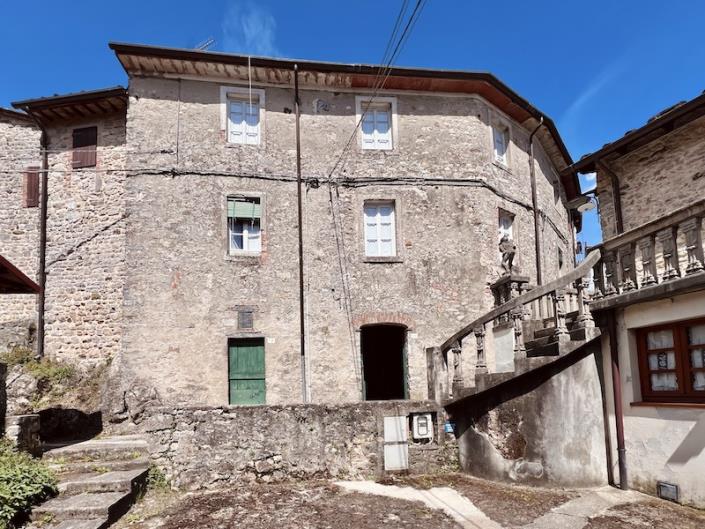 Image No.3-2 Bed Village House for sale