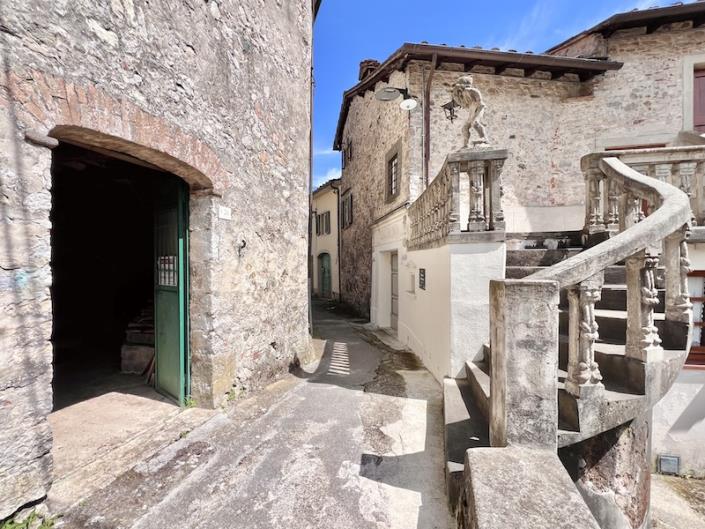 Image No.11-2 Bed Village House for sale