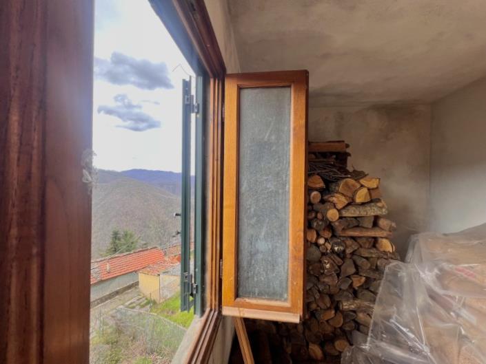 Image No.44-Maison de village de 4 chambres à vendre à Bagni di Lucca