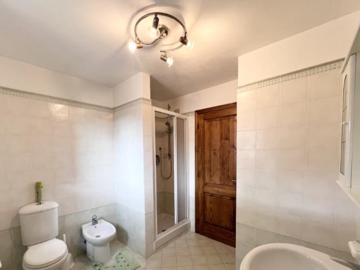 Image No.47-Maison de village de 4 chambres à vendre à Bagni di Lucca