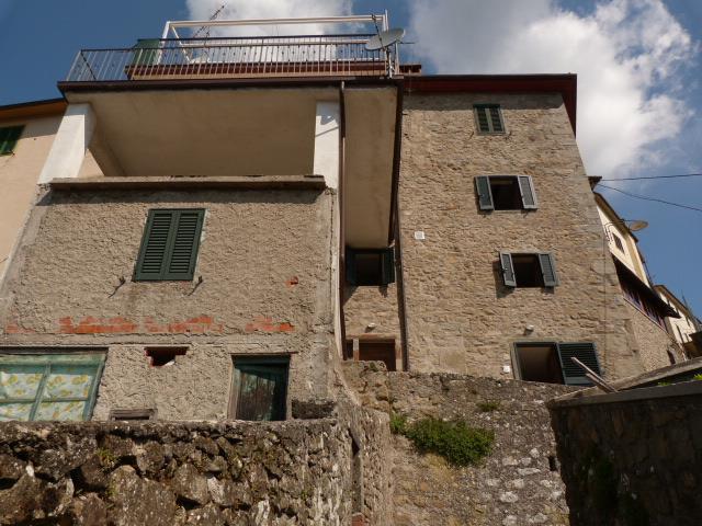 Image No.33-Maison de village de 4 chambres à vendre à Bagni di Lucca
