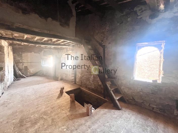 Image No.14-Maison de village de 2 chambres à vendre à Lucca