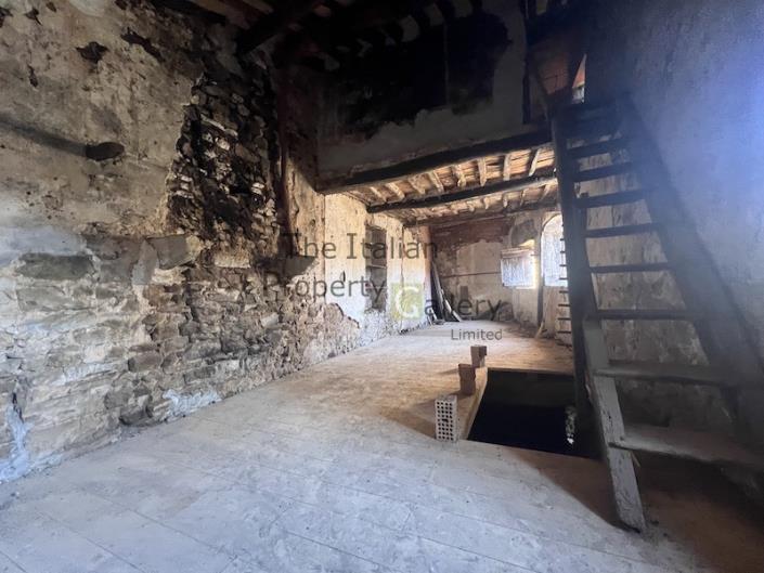 Image No.12-Maison de village de 2 chambres à vendre à Lucca