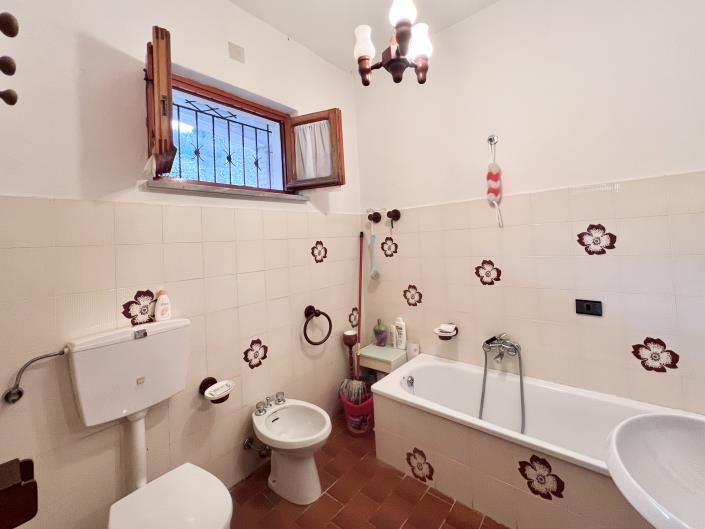 Image No.22-Maison de village de 2 chambres à vendre à Pescaglia