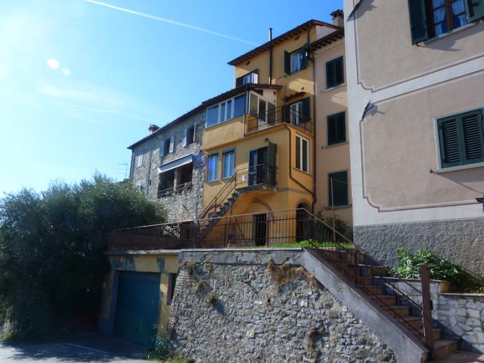 Image No.19-3 Bed House for sale