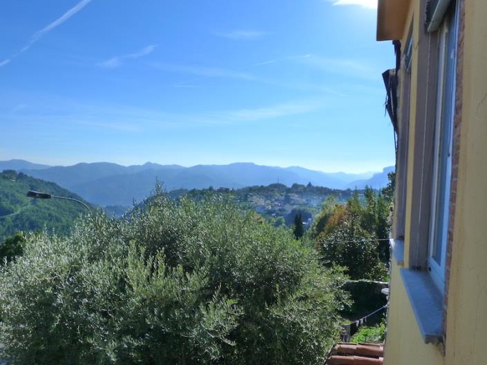 Image No.9-3 Bed House for sale