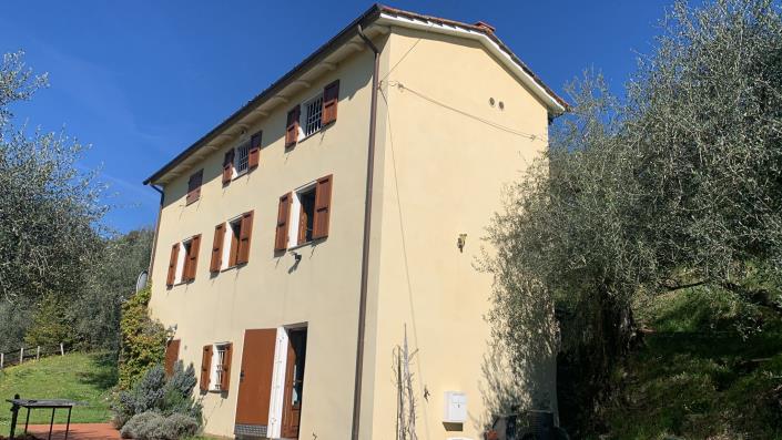 Image No.4-Villa de 3 chambres à vendre à Lucca