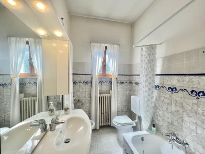 Image No.2-Maison de 3 chambres à vendre à Bagni di Lucca