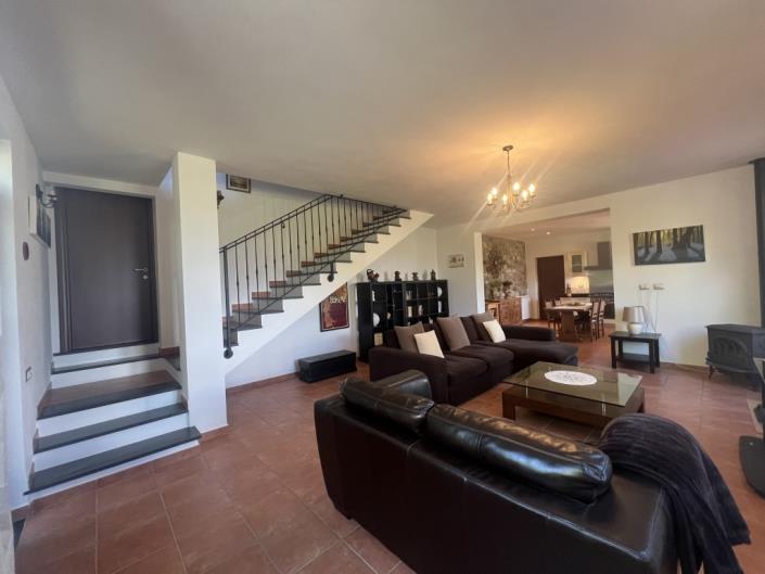 Image No.7-2 Bed Country House for sale