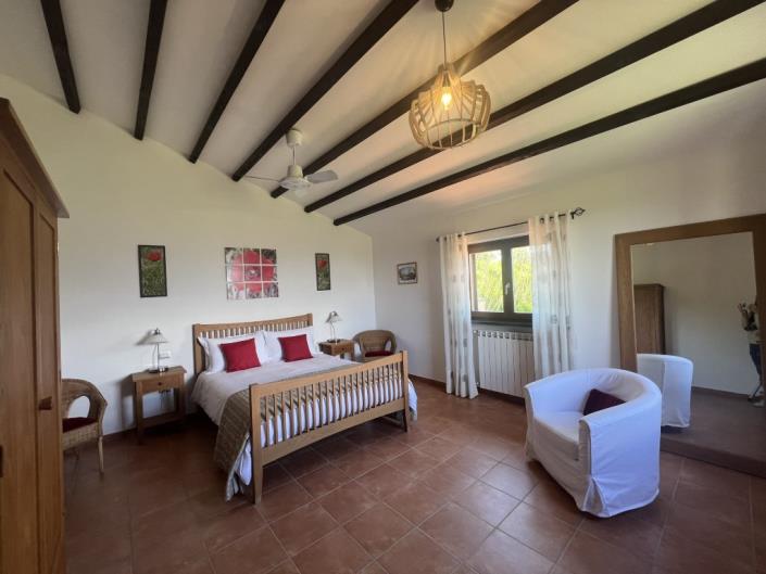 Image No.12-2 Bed Country House for sale