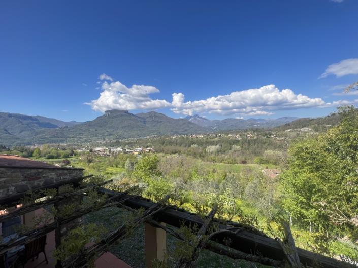 Image No.6-2 Bed Country House for sale