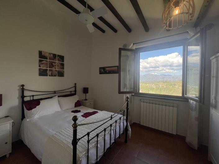 Image No.15-2 Bed Country House for sale