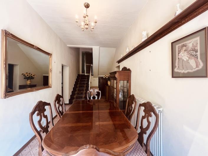 Image No.25-4 Bed House for sale