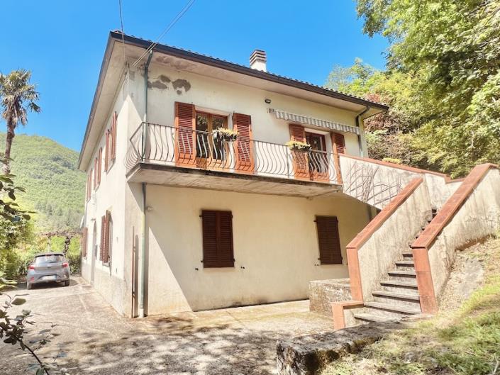 Image No.42-4 Bed House for sale