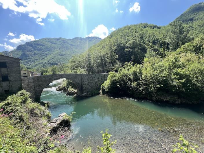 Image No.3-4 Bed House for sale