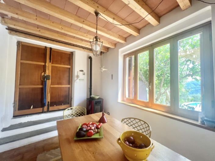 Image No.8-2 Bed Country House for sale