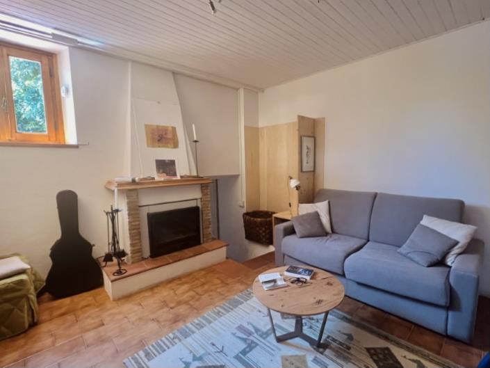 Image No.13-2 Bed Country House for sale