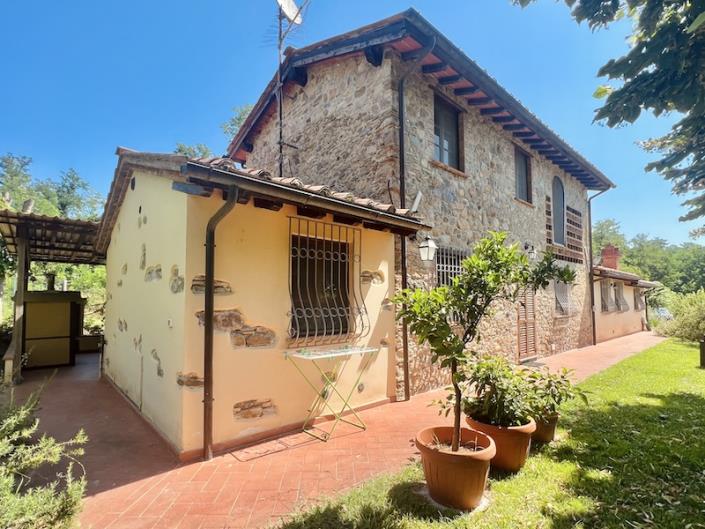 Image No.33-Ferme de 3 chambres à vendre à Capannori